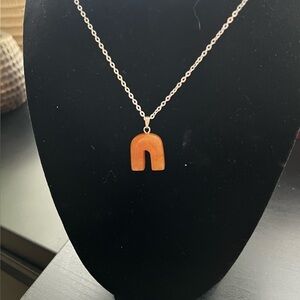 Horseshoe stone necklace